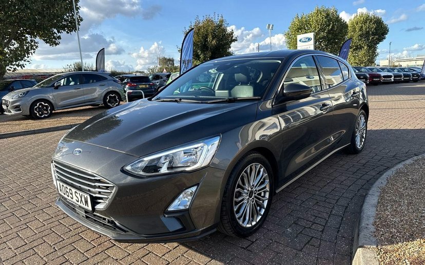 Ford Focus Zetec Silver #31