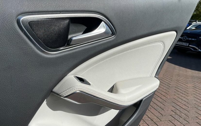 Mercedes-Benz GLA Class Gla 220D 4Matic Sport Executive Grey #24