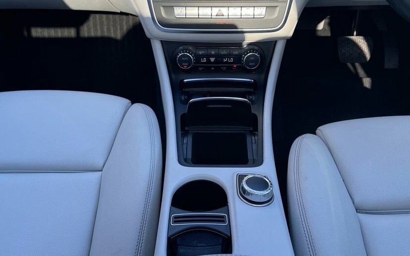 Mercedes-Benz GLA Class Gla 220D 4Matic Sport Executive Grey #8