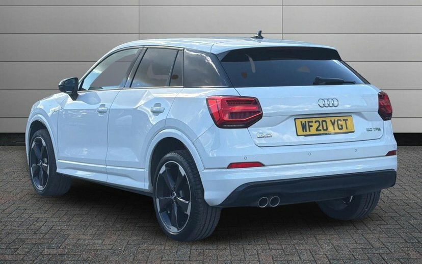 Audi Q2 1.5 Tfsi Cod 35 Black Edition Suv S Tro White #3