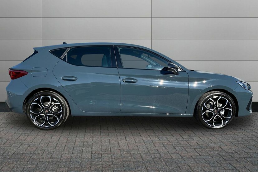 Cupra Leon 1.5 Etsi V2 Hatchback Hybrid Dsg 150 P Blue #4