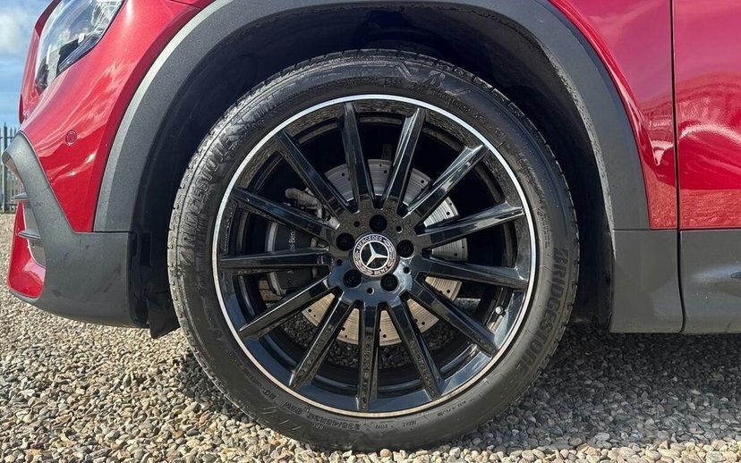 Mercedes-Benz GLB Class 2.0 Glb220d Amg Line Night Edition Premium Plus Red #4