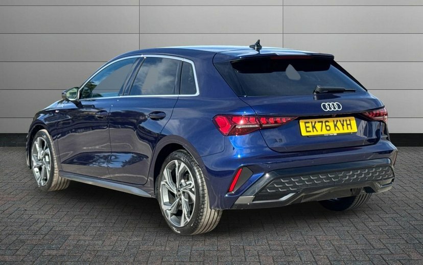 Audi A3 1.5 Tfsi S Line Sportback S Tronic 150 Blue #3
