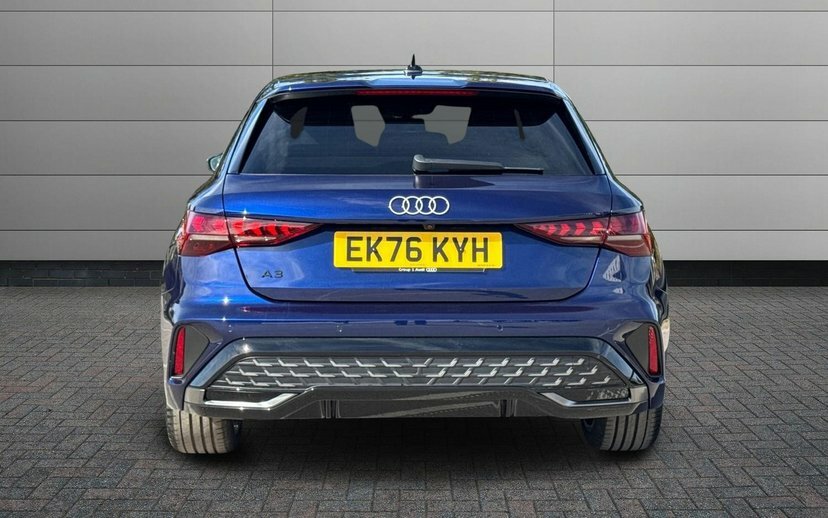 Audi A3 1.5 Tfsi 150 Black Edition S Tronic 2026 Black #11