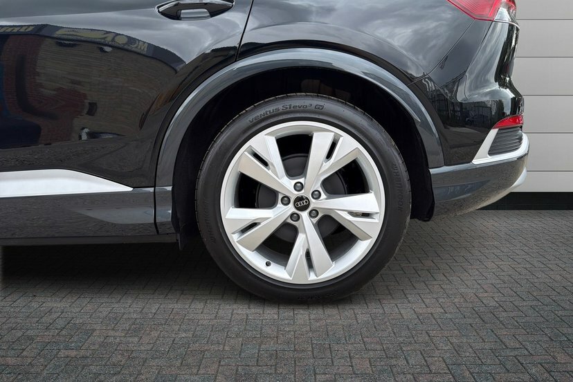 Audi Q4 E Tron 45 S Line Sportback 82Kwh 286 P Black #5