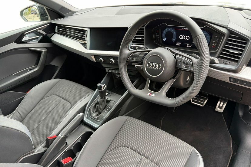 Audi A1 1.5 Tfsi 35 Black Edition Sportback S T Grey #6