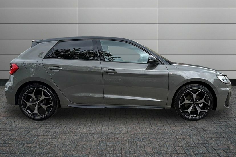 Audi A1 1.5 Tfsi 35 Black Edition Sportback S T Grey #4
