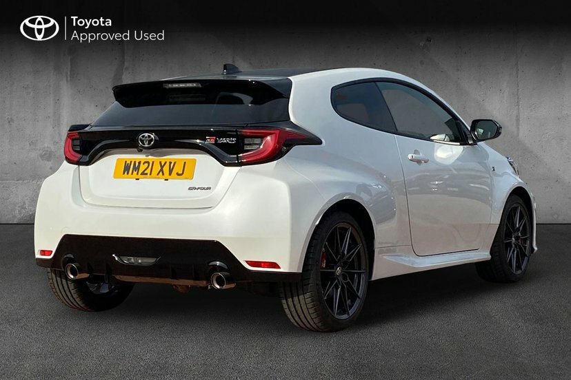 Toyota Yaris 1.6T Gr Circuit Hatchback Awd 2 White #2