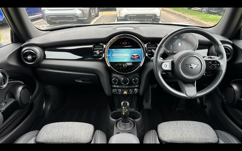 Mini Hatch Level 2 White #4
