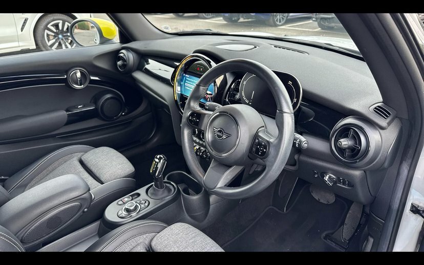 Mini Hatch Level 2 White #6