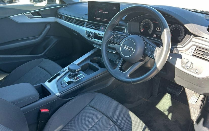 Audi A4 2.0 Tfsi 35 Technik Saloon S Tronic 15 Black #6