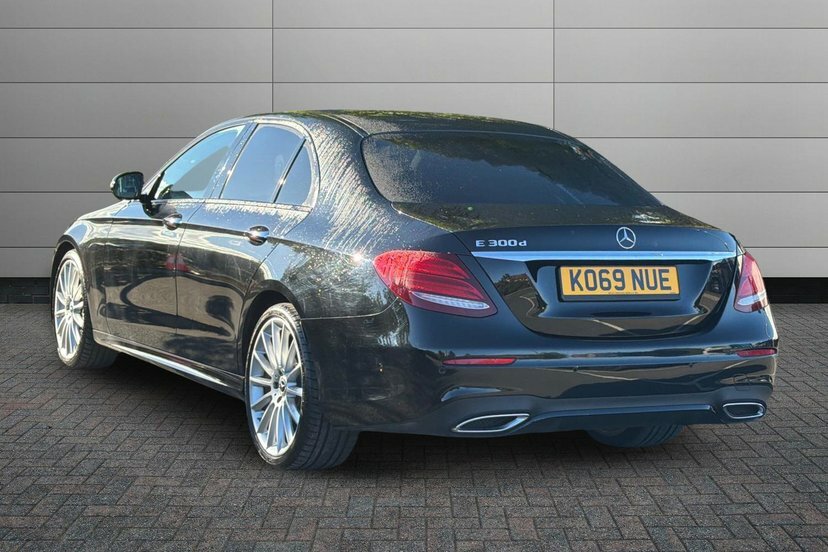 Mercedes-Benz E Class E300d Amg Line Edition Premium Plus Black #2