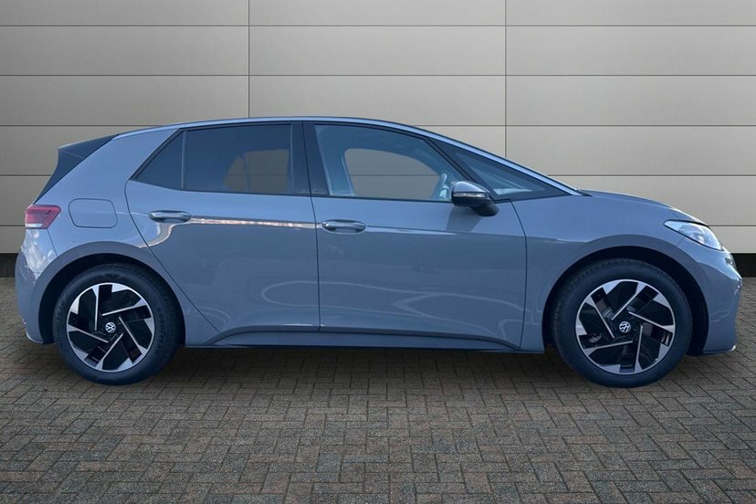 Volkswagen ID.3 Pure 52Kwh Match Hatchback 170 Black #4