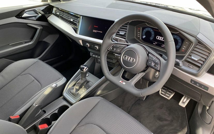 Audi A1 1.0 Tfsi 30 Black Edition Sportback S T Blue #6