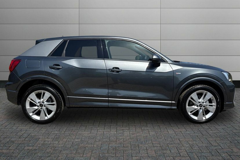 Audi Q2 1.5 Tfsi Cod 35 S Line Suv S Tronic 15 Grey #4