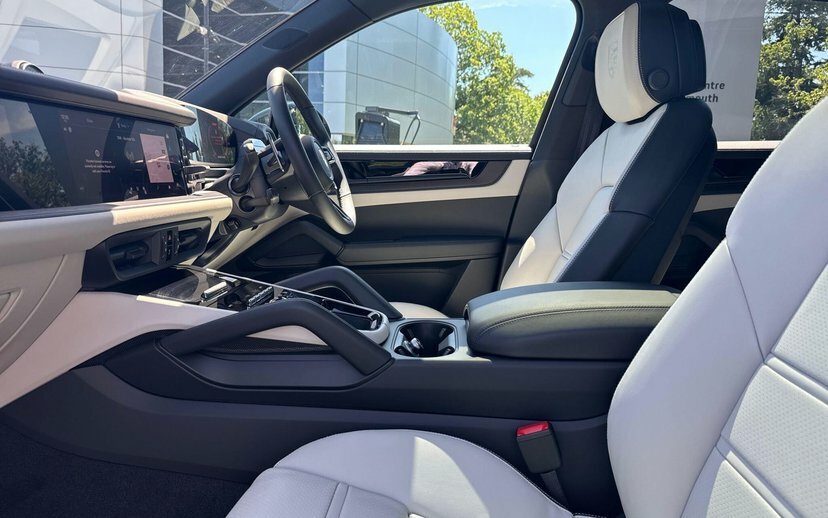 Porsche Cayenne 850Kw Turbo 113Kwh Silver #24