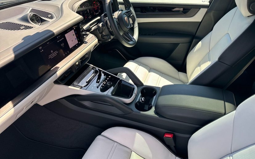 Porsche Cayenne 850Kw Turbo 113Kwh Silver #23