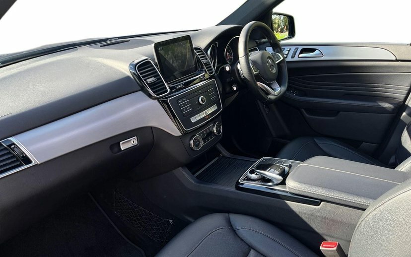 Mercedes-Benz GLE Class Night Edition Grey #9