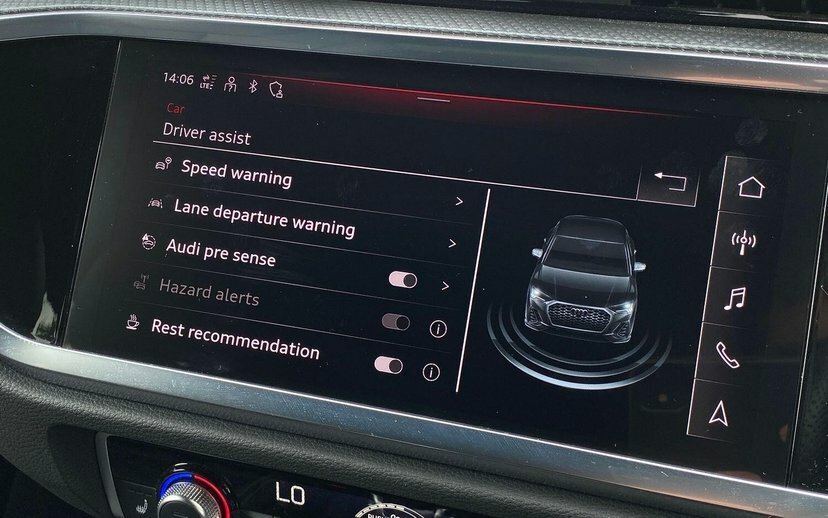 Audi Q3 35 Tfsi Black Edition Black #24