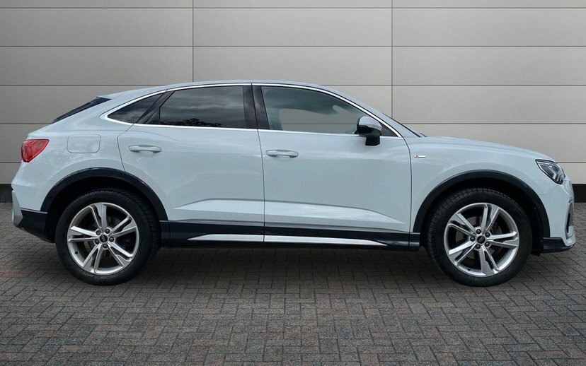Audi Q3 1.5 Tfsi Cod 35 S Line Sportback S Tron White #4