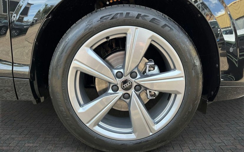 Audi Q3 1.5 Tfsi S Line Suv S Tronic 150 Ps Black #5