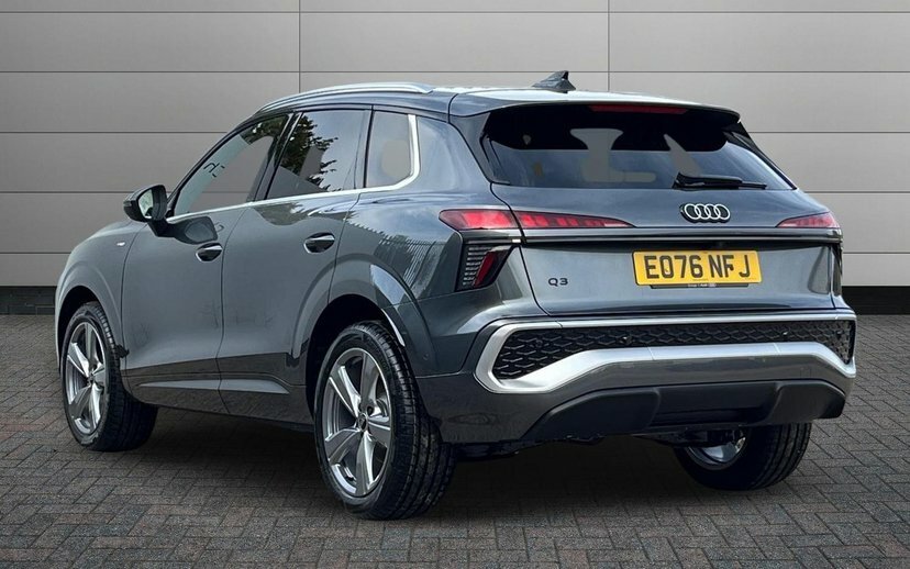 Audi Q3 1.5 Tfsi S Line Suv S Tronic 150 Ps Grey #3