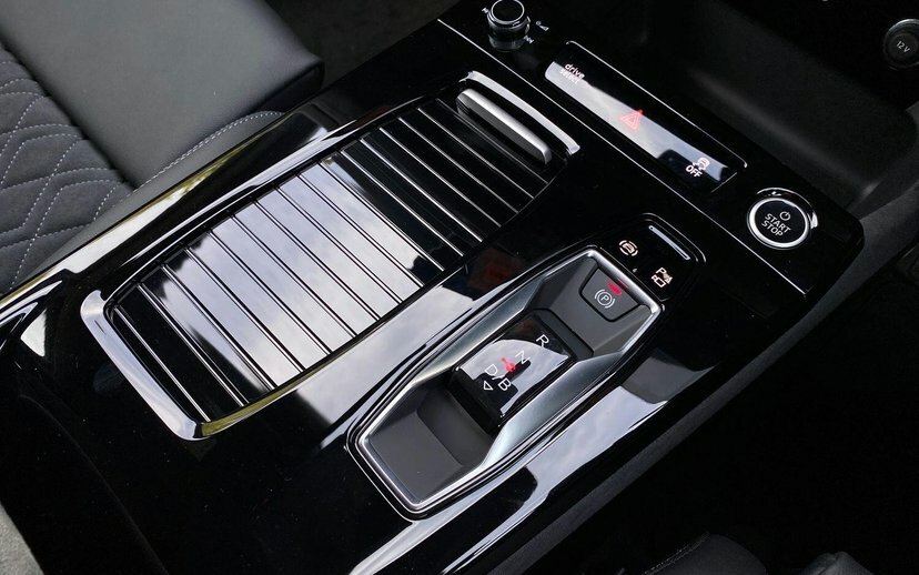 Audi Q6 E-Tron Suv Edition 1 Performance 225,00 Kw Black #30