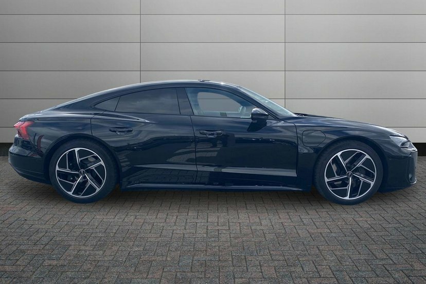 Audi E Tron GT 105Kwh Saloon Quattro 503 Ps Black #4