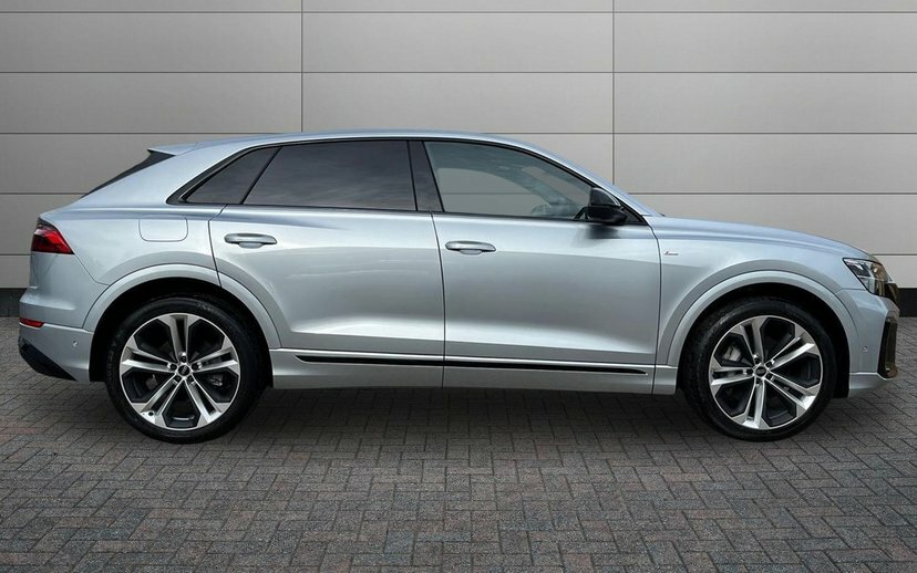 Audi Q8 3.0 Tdi V6 Black Edition Suv Tiptronic Silver #4