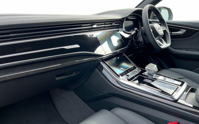Audi Q8 3.0 Tdi V6 Black Edition Suv Tiptronic Silver #2