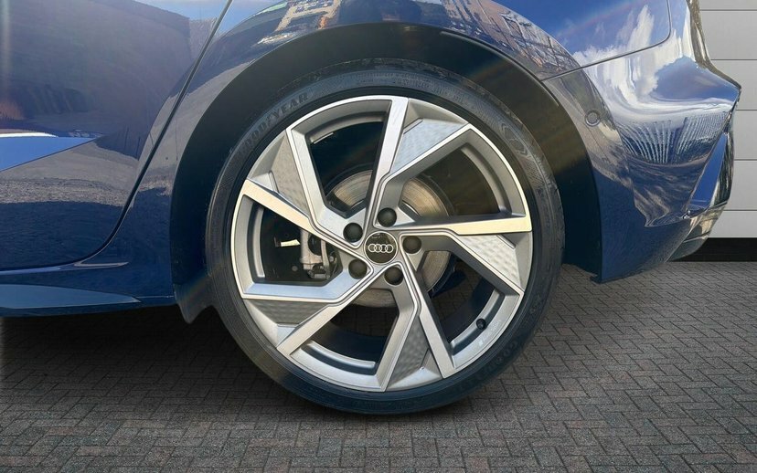 Audi A3 1.5 Tfsi Black Edition Sportback S Tron Blue #5