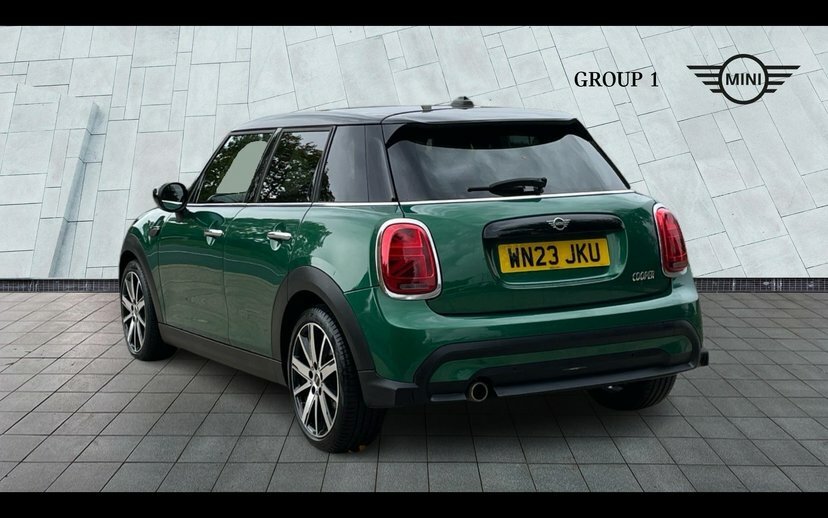 Mini Hatch 5-Door Hatch Cooper Classic WN23JKU Green #2
