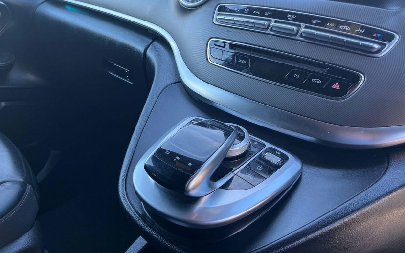 Mercedes-Benz V Class V250 D Amg Line Silver #8