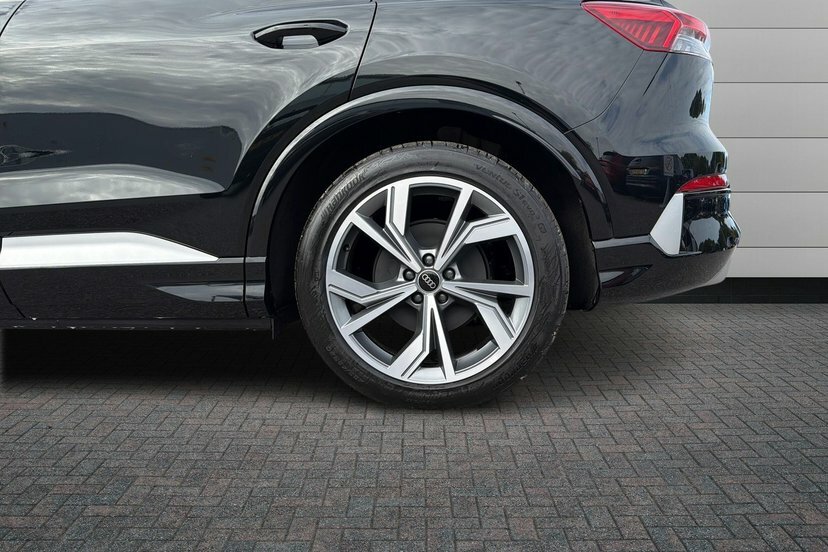 Audi Q4 E Tron 82Kwh Performance S Line Suv 28 Black #5