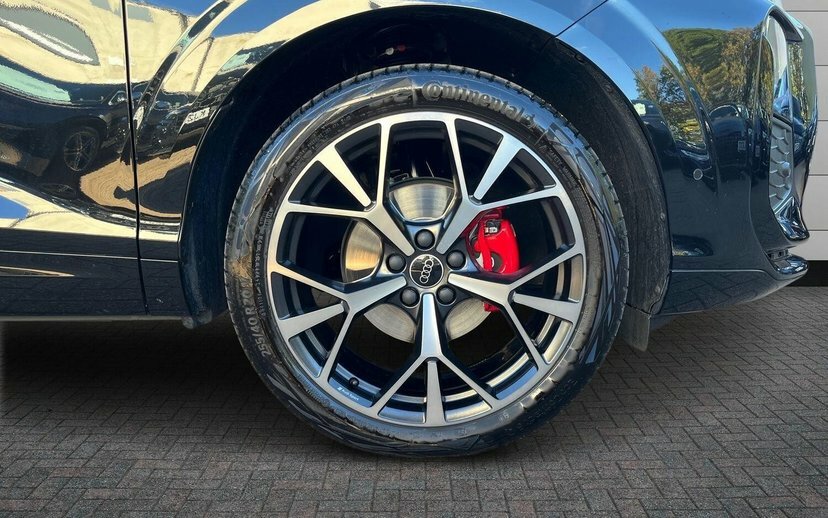 Audi Q3 1.5 Tfsi Edition 1 Sportback S Tronic Black #5
