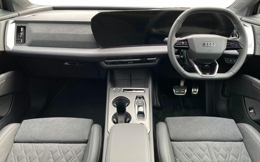Audi Q4 E Tron 45 Black Edition 5-Door 82Kwh Blue #9