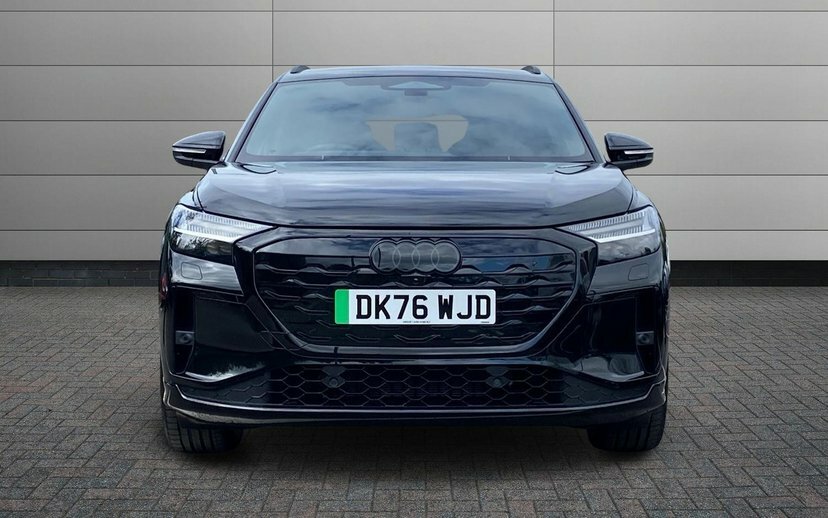 Audi Q4 E Tron 45 Black Edition 5-Door 82Kwh Blue #10