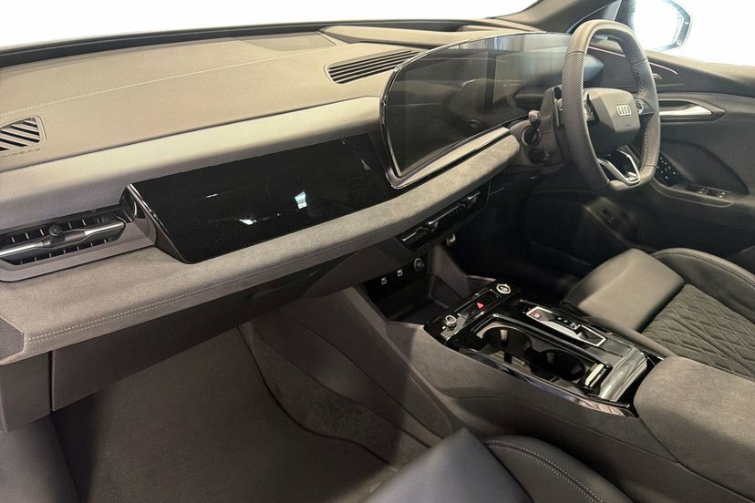 Audi Q6 E-Tron 100Kwh Black Edition Suv Quattro Blue #2