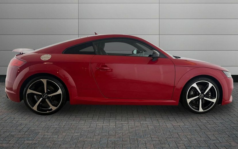 Audi TTS 2.0 Tfsi Black Edition S Tronic Quattro Red #4