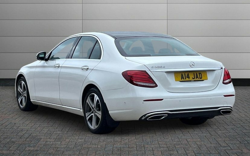 Mercedes-Benz E Class 2.0 E220d Se Premium G-tronic  #3