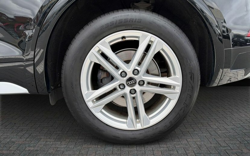Audi Q5 2.0 Tdi 40 S Line Suv S Tronic Quattro Black #5