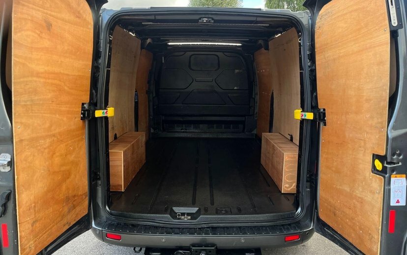 Ford Transit Custom 2.0 300 Ecoblue Limited Panel Van Manua Grey #2