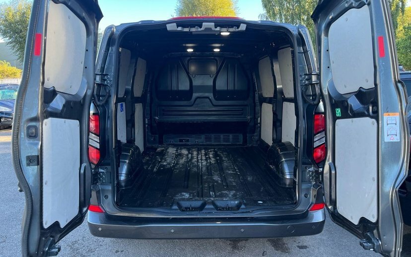 Ford Transit Custom 2.0 320 Ecoblue Limited Panel Van Grey #2