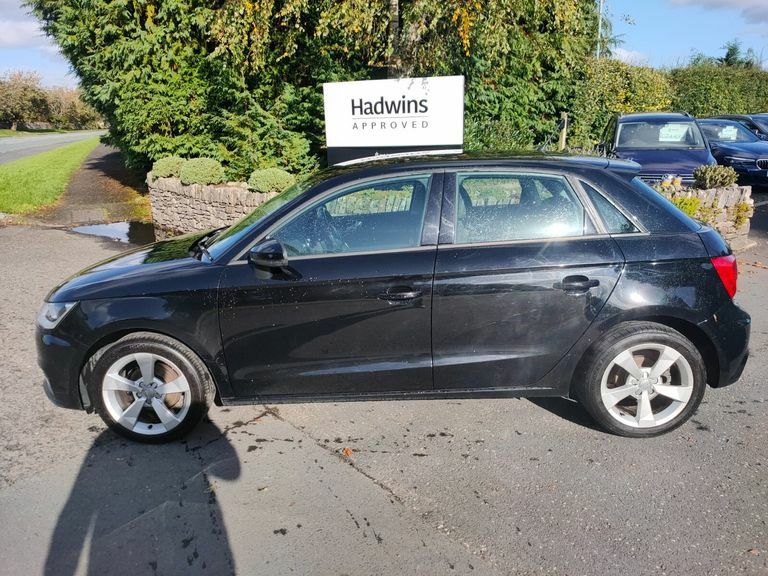 Audi A1 1.0 Tfsi Sport Black #5