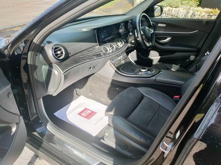 Mercedes-Benz E Class E220d Amg Line 9G-tronic Black #3