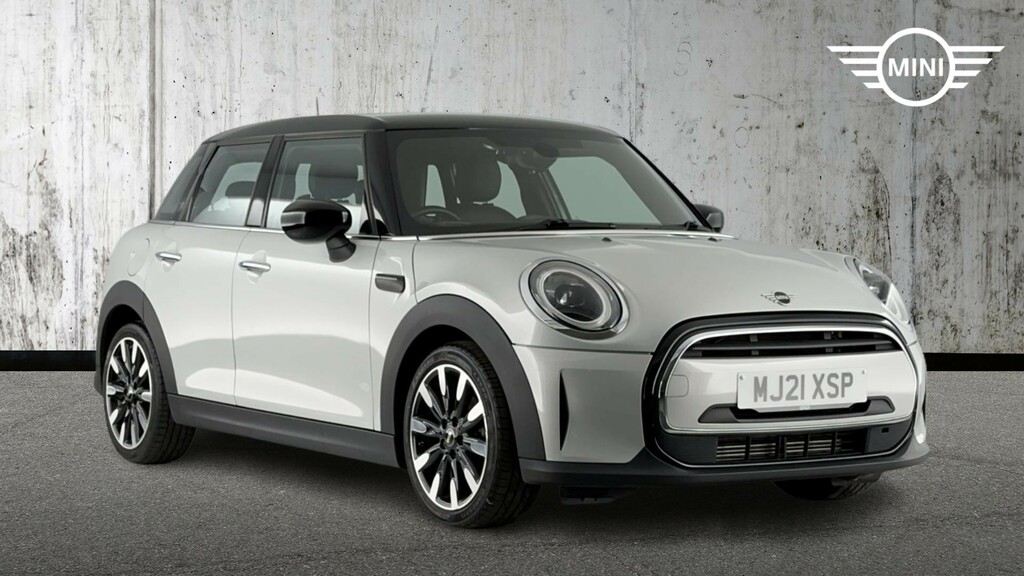 Mini Hatch 1.5 Cooper Exclusive Euro 6 Ss White