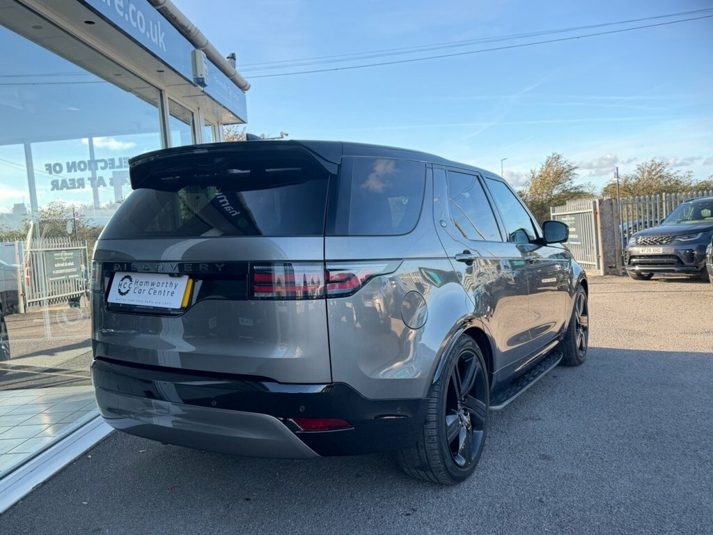 Land Rover Discovery 3L Dynamic Hse Silver #3