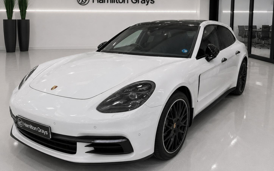 Porsche Panamera Petrol White #4
