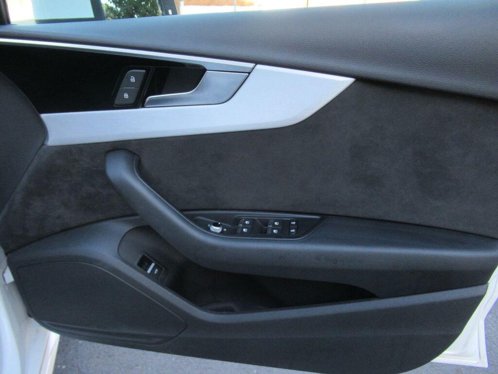 Audi A4 Avant Technik Black #25