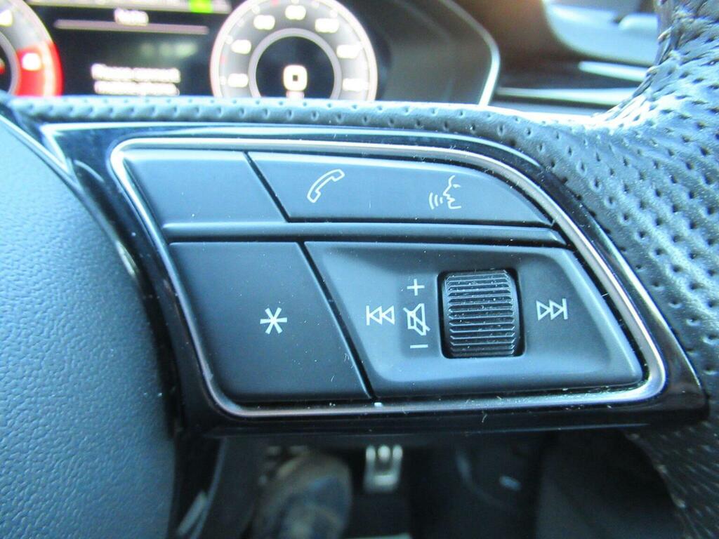 Audi A4 Avant Technik Black #37